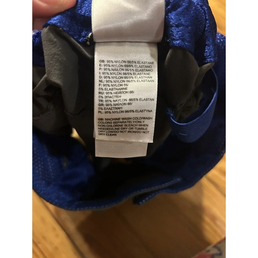 The North Face Adjustable Waist Hiking Reflective Shorts Boys Size 6